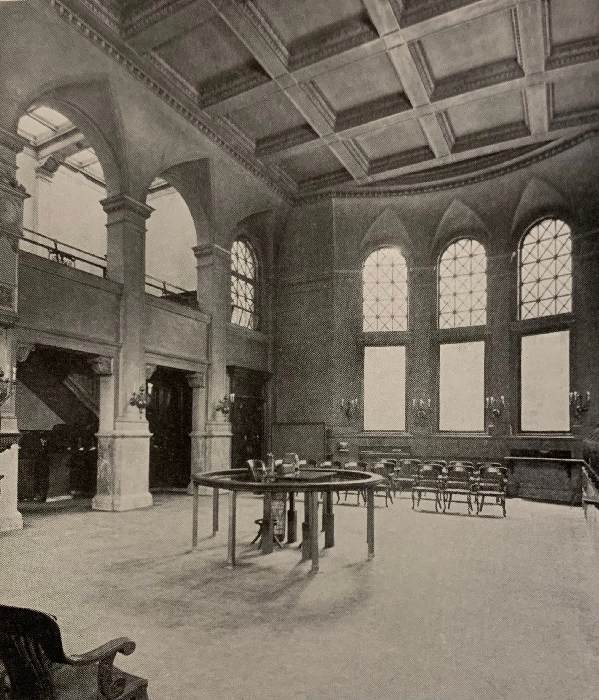 Trading room and "bull ring" of the exchange, looking towards Fourth Avenue.